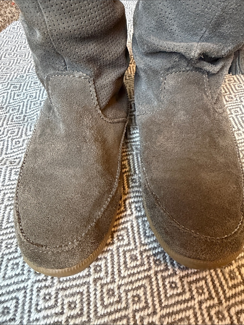 American Eagle Outfitters Brown Suede Tassel Faux-Fur Lined Ankle Boots - Picture 11 of 14